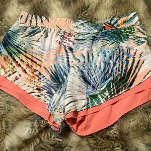 FABLETICS Latrice Shorts Marbella
Orange Tropical